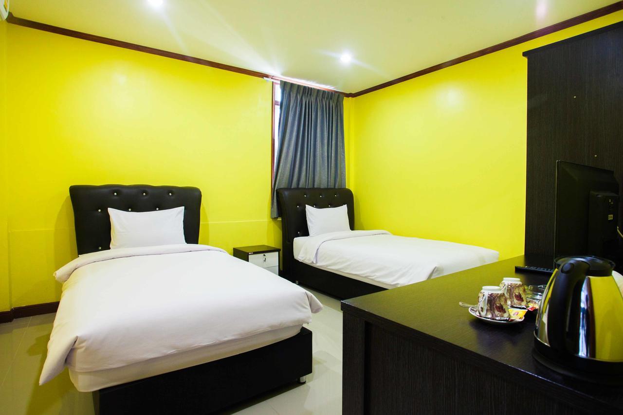 Grand Omari Hotel Банкок Екстериор снимка