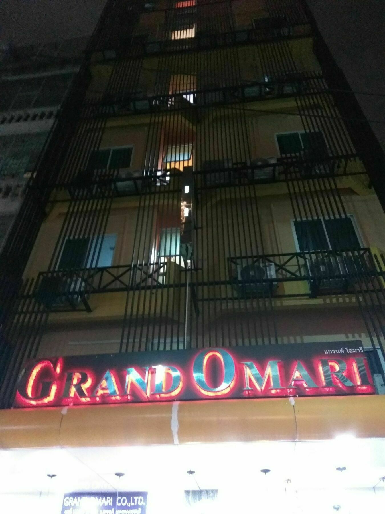 Grand Omari Hotel Банкок Екстериор снимка